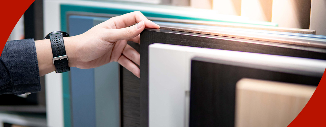 Why Visiting a Local Garage Door Showroom in Folsom, CA, Helps You Make the Right Choice